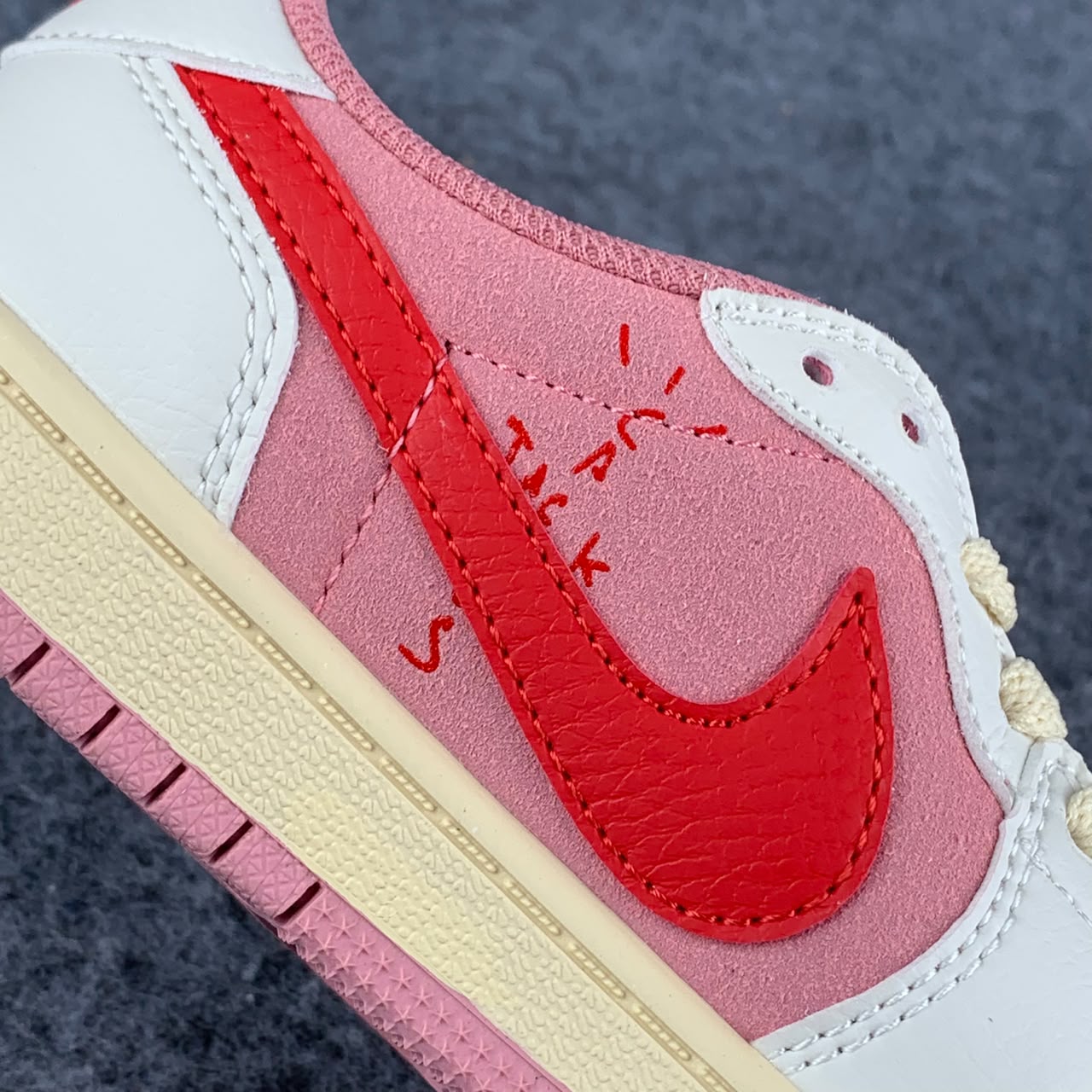 Travis Scott x Air Jordan 1 Retro Low OG PS 'Sail Tropical Pink'