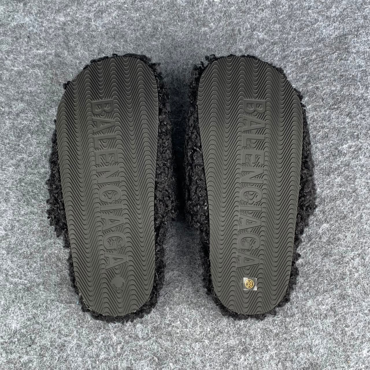 Balenciaga Wmns Furry Slides 'Black Red'