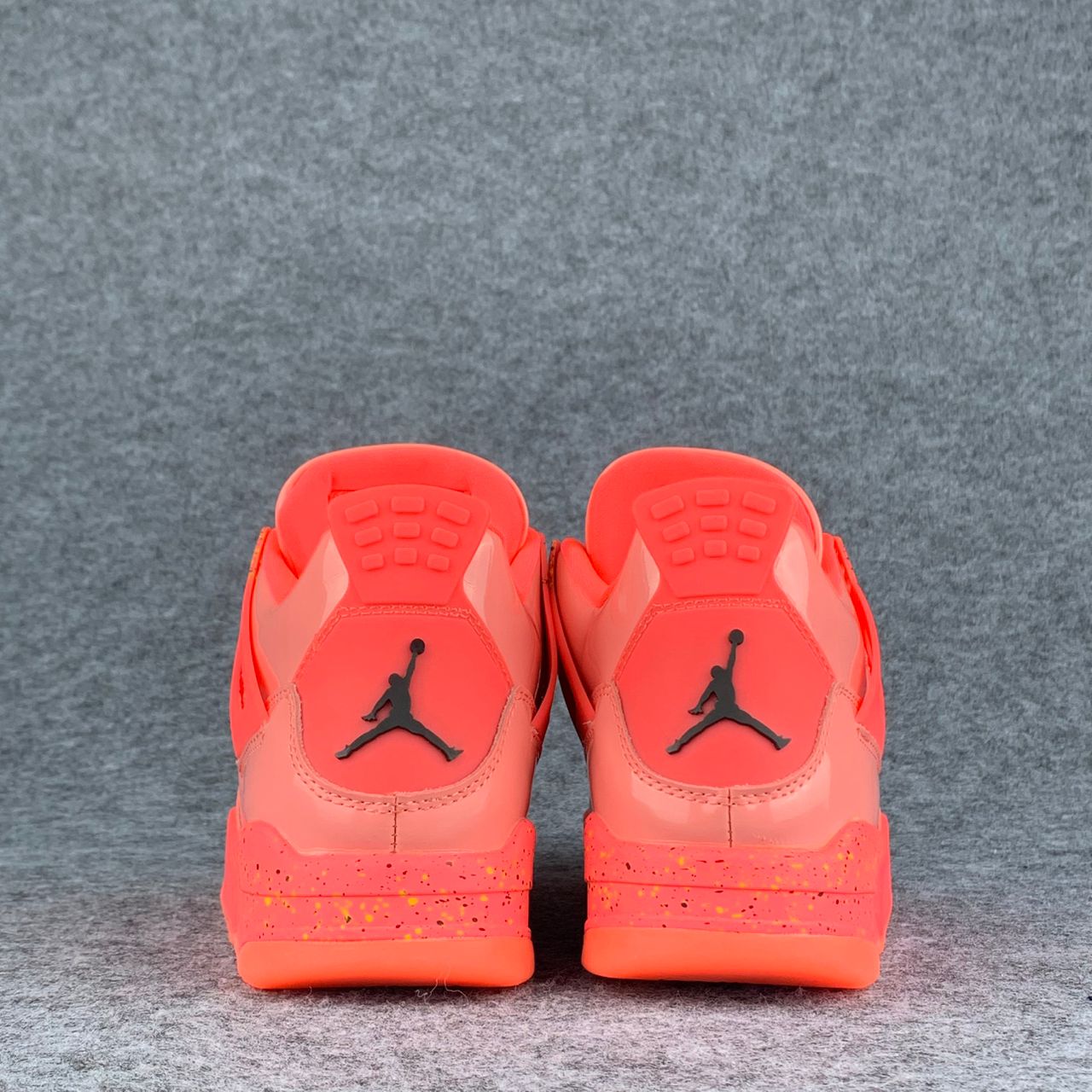 Wmns Air Jordan 4 Retro NRG 'Hot Punch'
