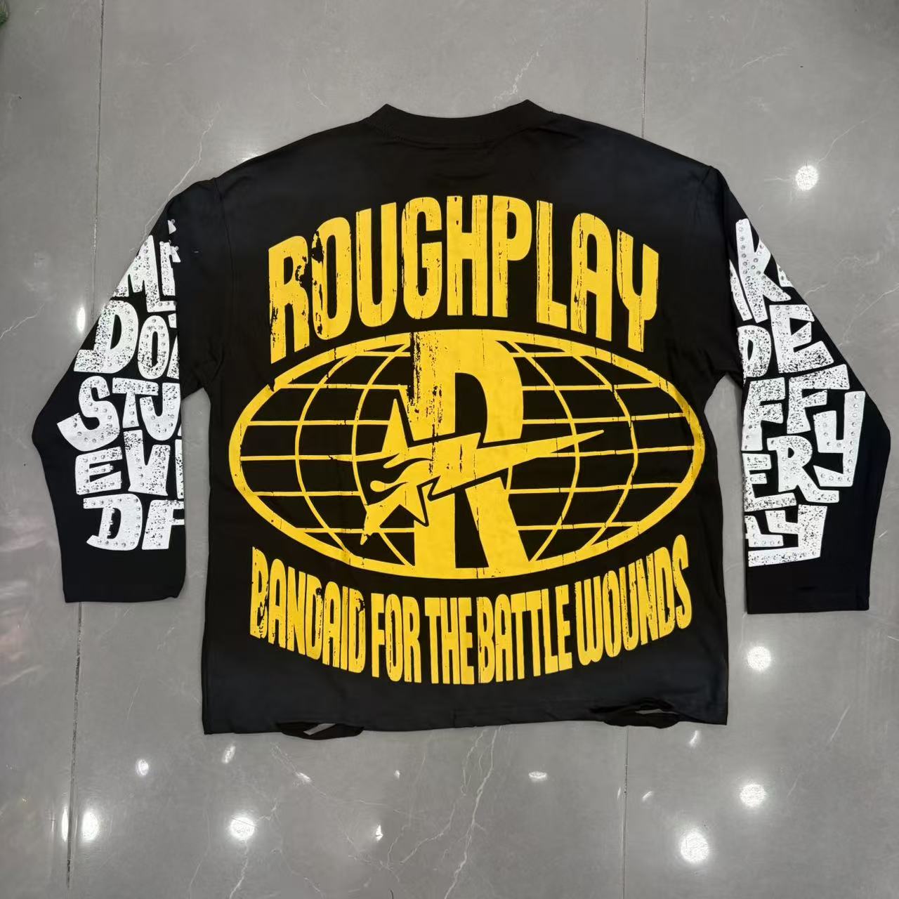 Roughplay Zombie Alley Dark Urban Graffiti Long‑Sleeve Distressed Tee